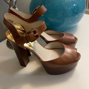 Shoes 👠 size 8 Michael kors